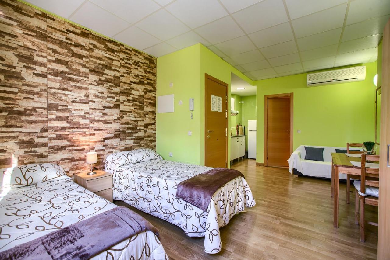Apartamentos Barajas Madrid Buitenkant foto