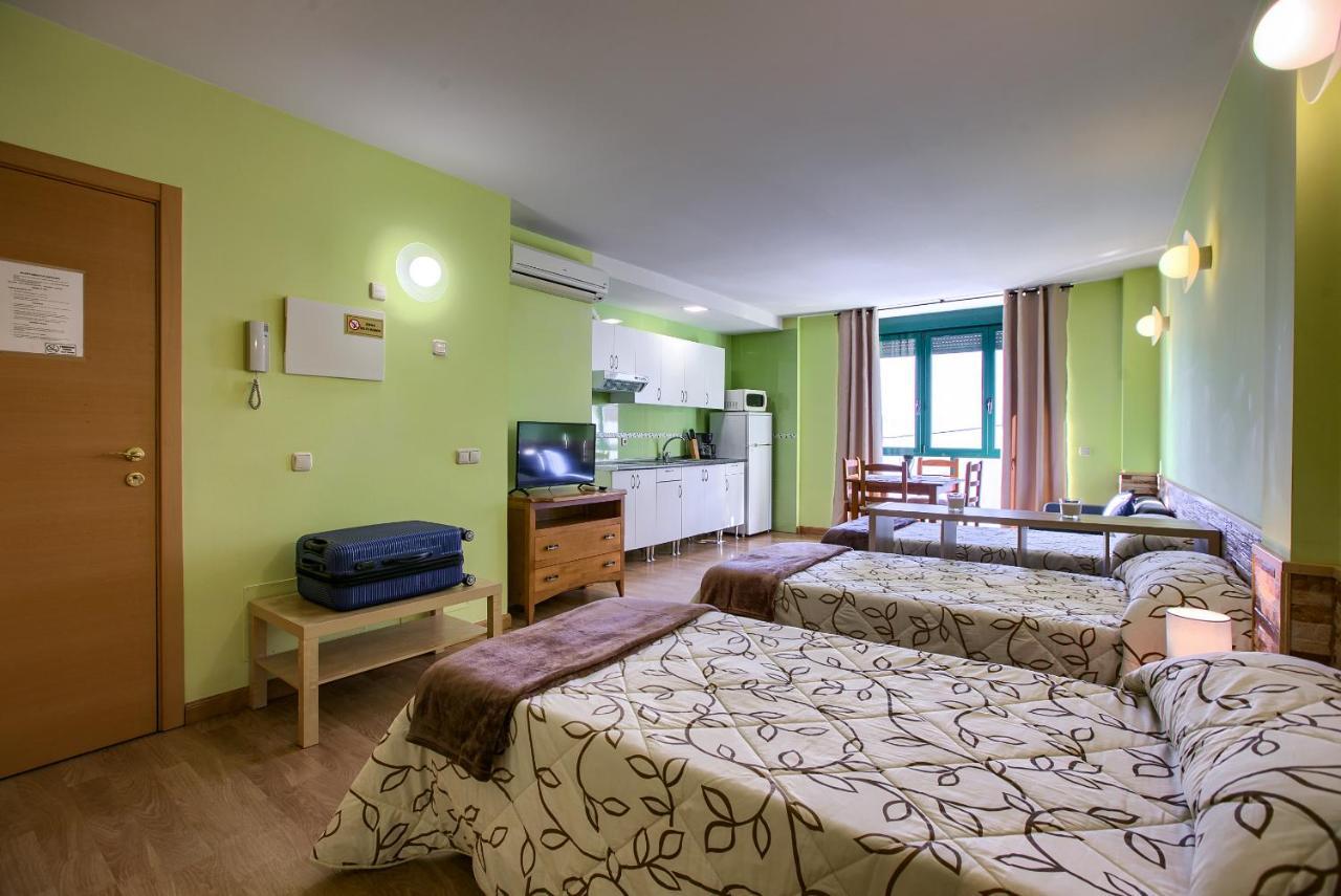 Apartamentos Barajas Madrid Buitenkant foto